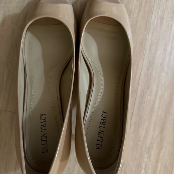 Women shoes - Picture 2 of 6